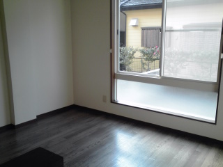 Other room space. It is another one of the Western-style.