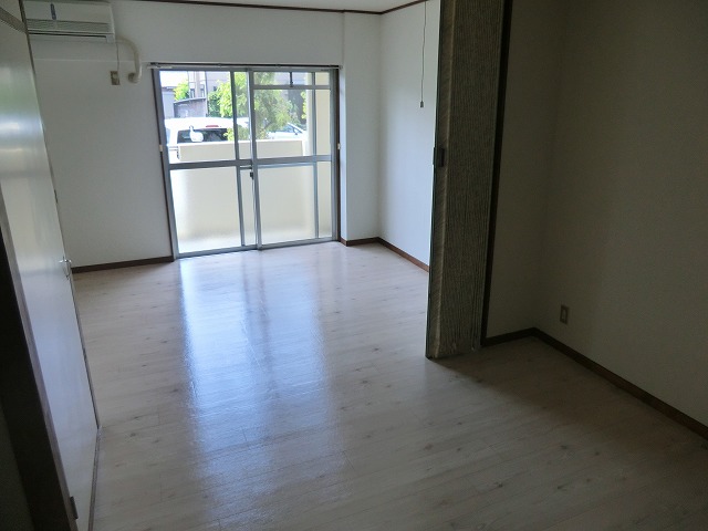 Living and room
