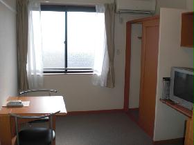 Living and room. curtain, Fully furnished.