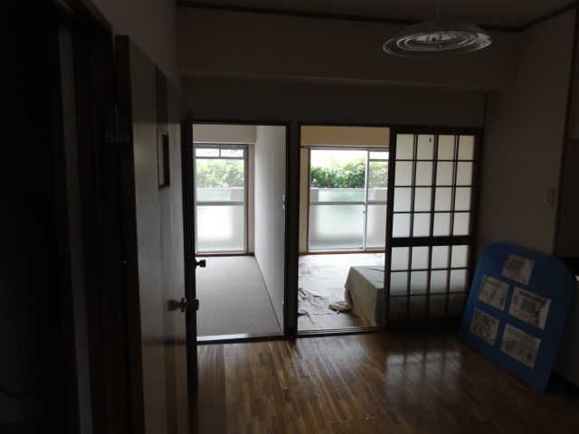 Living and room