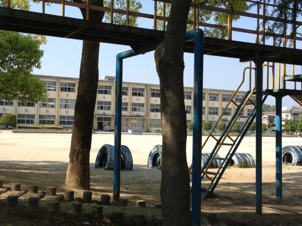 Primary school. Owariasahi Municipal Shiroyama to elementary school 504m