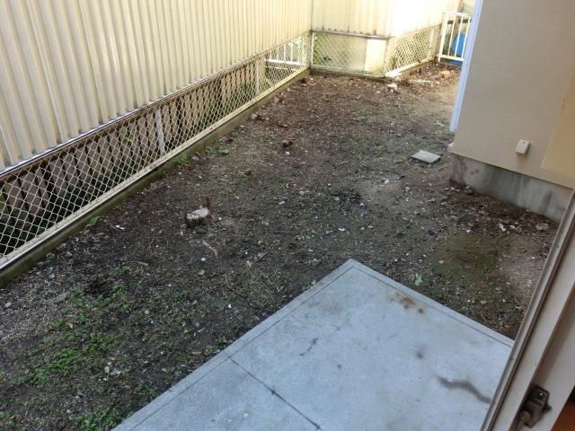 Garden. Local (10 May 2013) Shooting