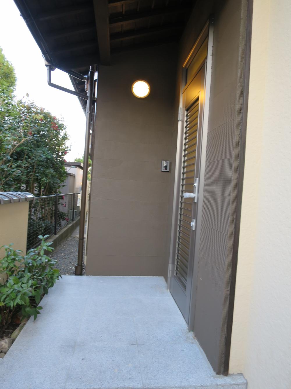 Entrance. Entrance porch