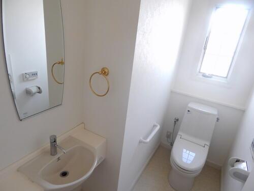 Toilet. Toilet 1