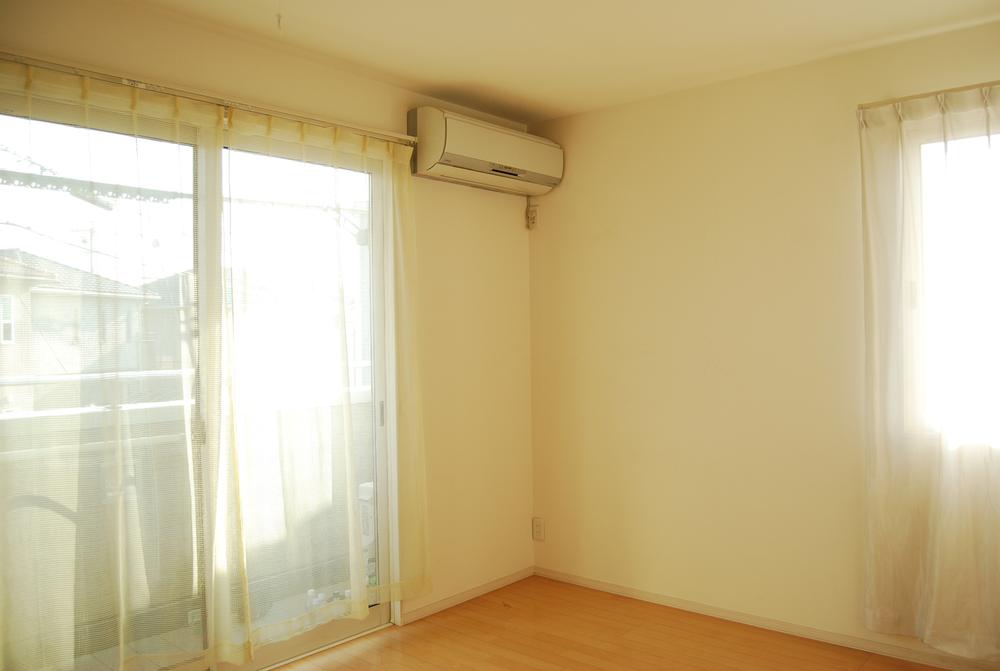 Non-living room. Indoor (11 May 203 years) shooting