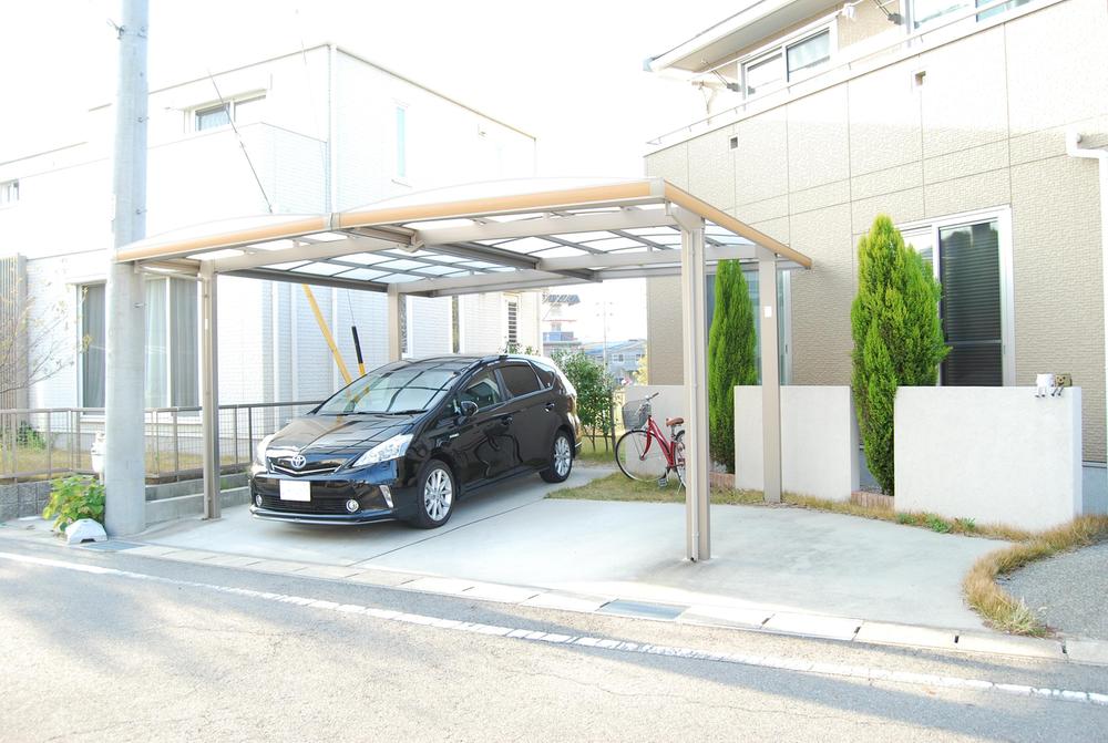 Parking lot. Local (11 May 2013) Shooting