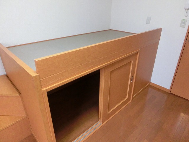 Other Equipment. bed ※ Second floor living room will be the carpet.