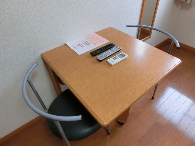 Other Equipment. desk ・ Chair ※ Second floor living room will be the carpet.