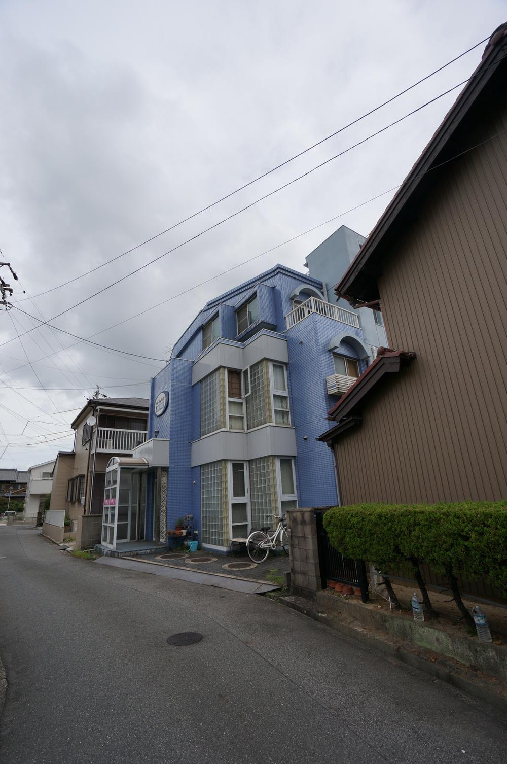 Local photos, including front road. Local (September 2013) Shooting