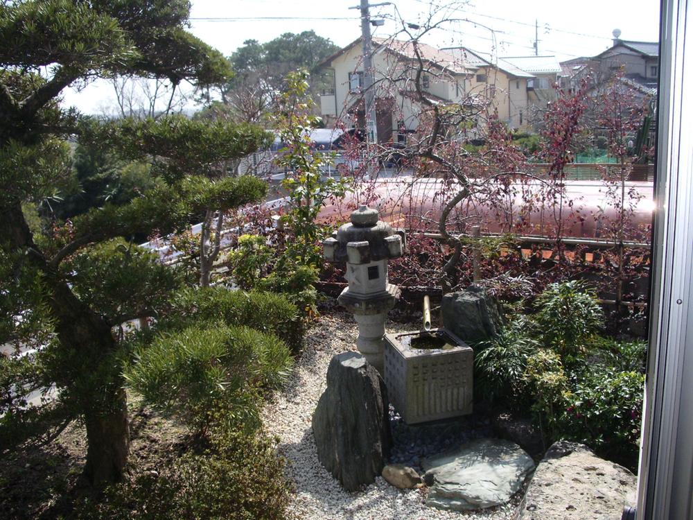 Garden. Local (11 May 2013) Shooting