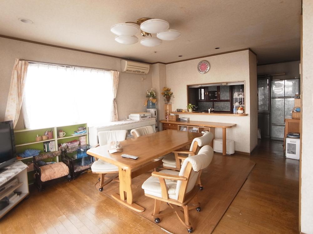 Living. Indoor (11 May 2013) Shooting