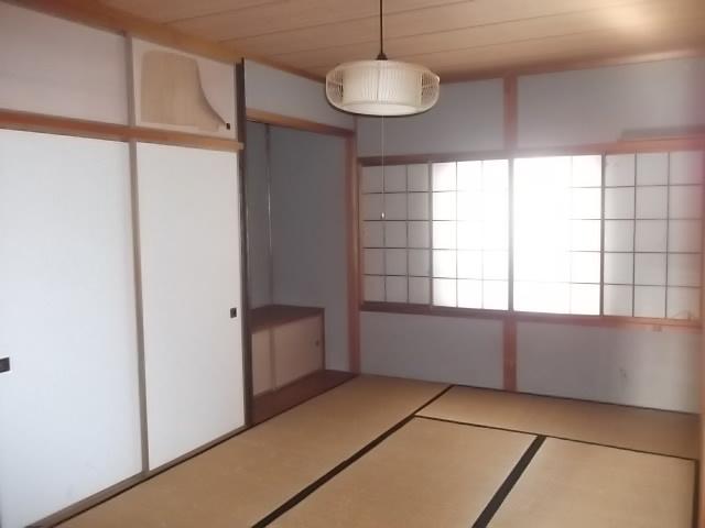 Non-living room. Second floor Japanese-style room