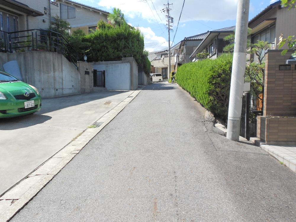 Local photos, including front road. Local (August 2013) Shooting