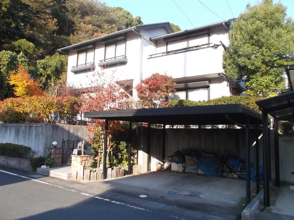 Local appearance photo. Local (11 May 2013) Shooting