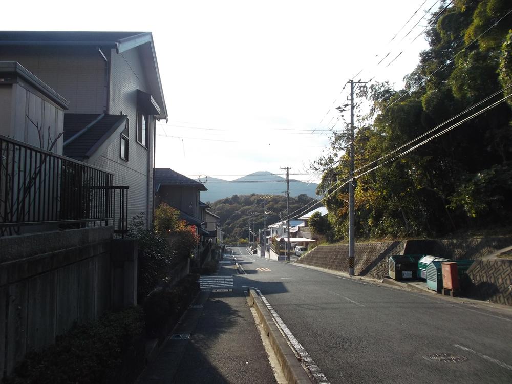 Local photos, including front road. Local (11 May 2013) Shooting