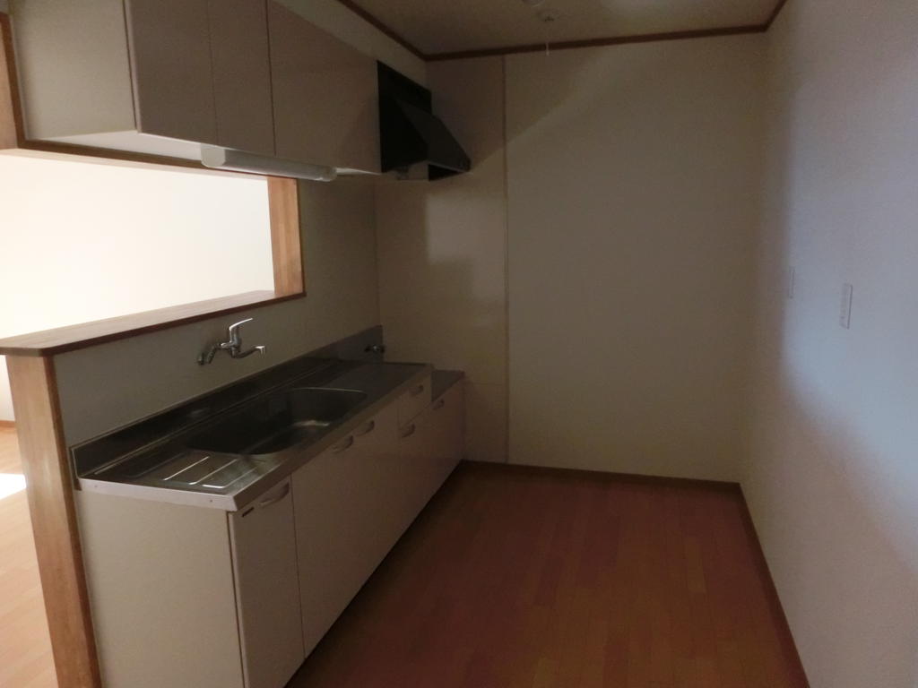 Kitchen. With easy-to-use counter