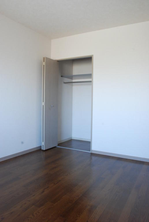 Living and room. Also housed there to Western-style