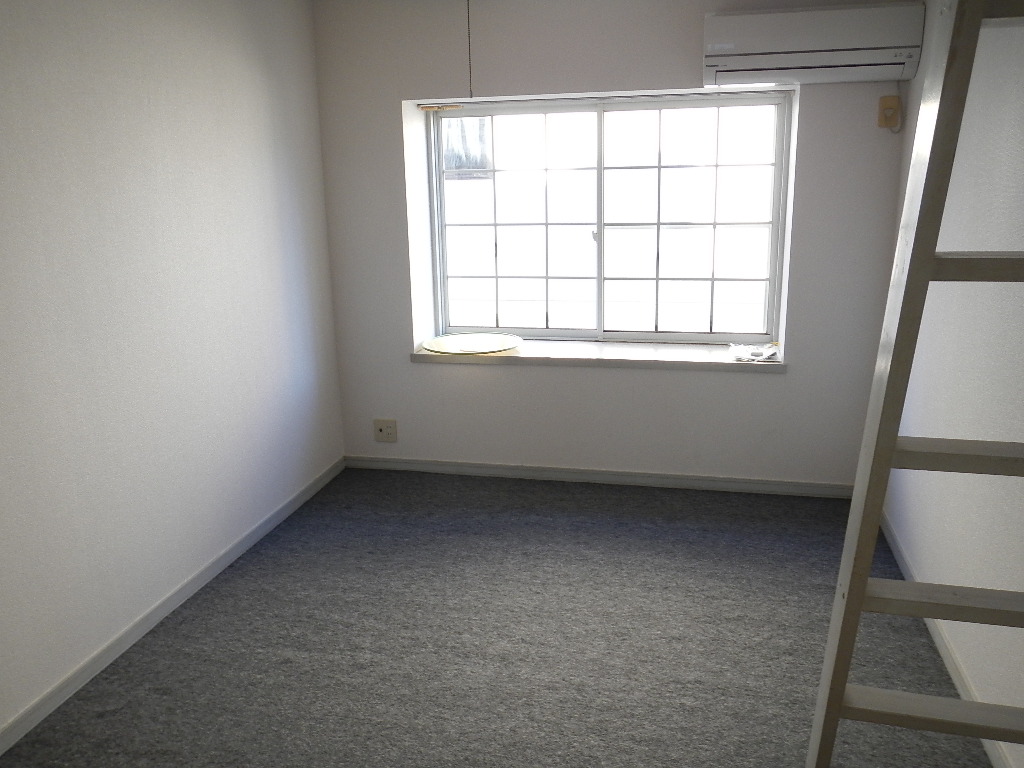 Living and room. ※ It is the same type of room image.