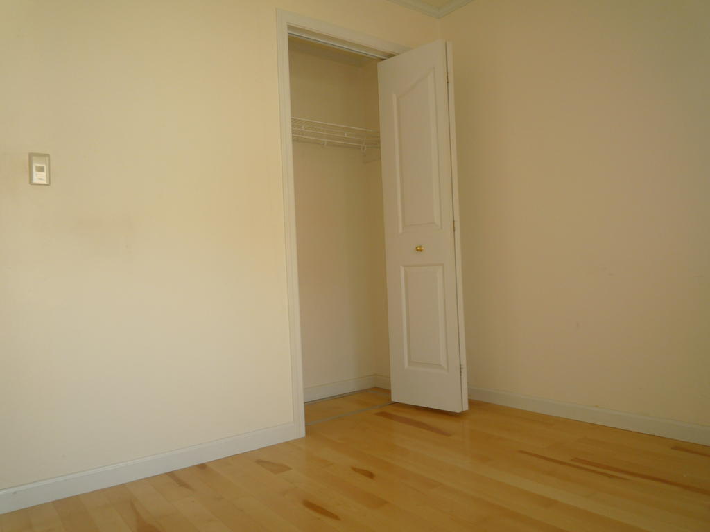 Living and room. Image Photos