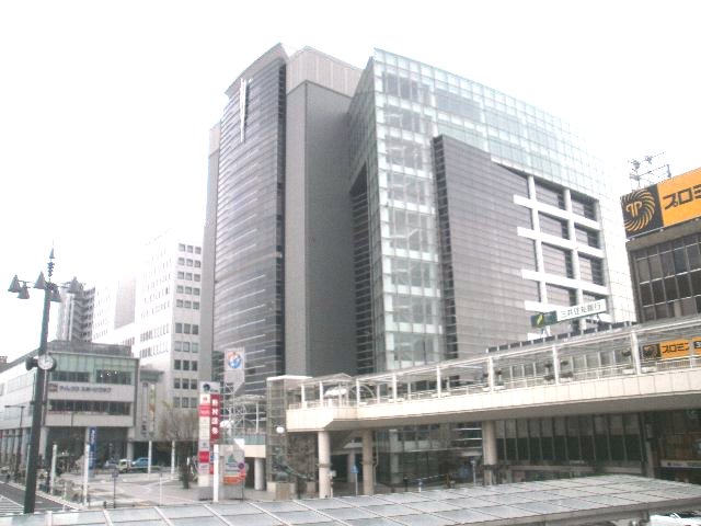 Shopping centre. Como ・ 340m until the Square (shopping center)