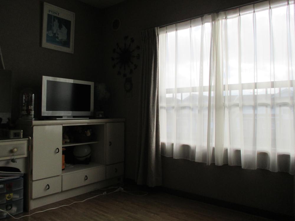 Non-living room. Indoor (12 May 2013) Shooting