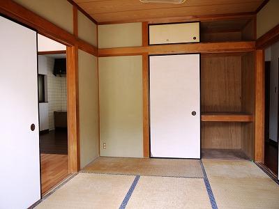 Receipt. Closet of the first floor Japanese-style room