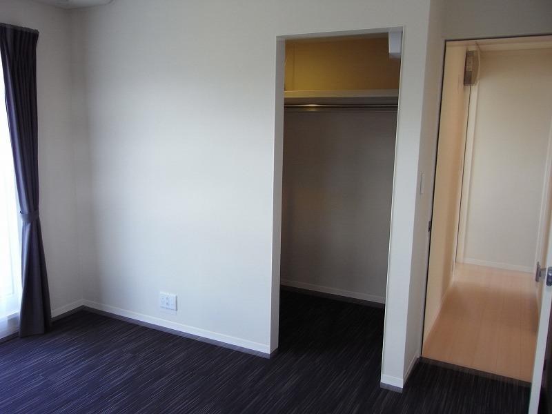 Non-living room. The main bedroom 7.25 Pledge