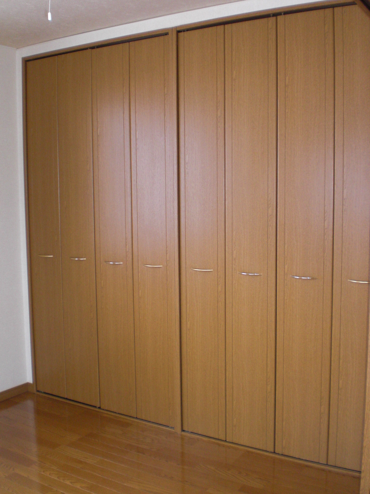 Receipt. One between a half with the closet