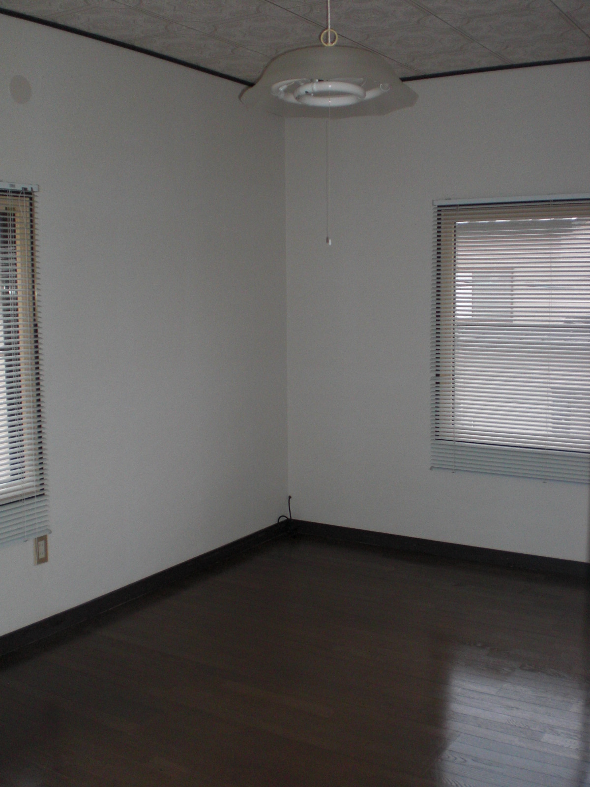 Living and room. 2 Kaiyoshitsu 6 Pledge Two-sided lighting