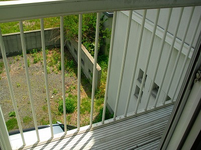 Balcony. Hiroshi 6 Pledge of balcony