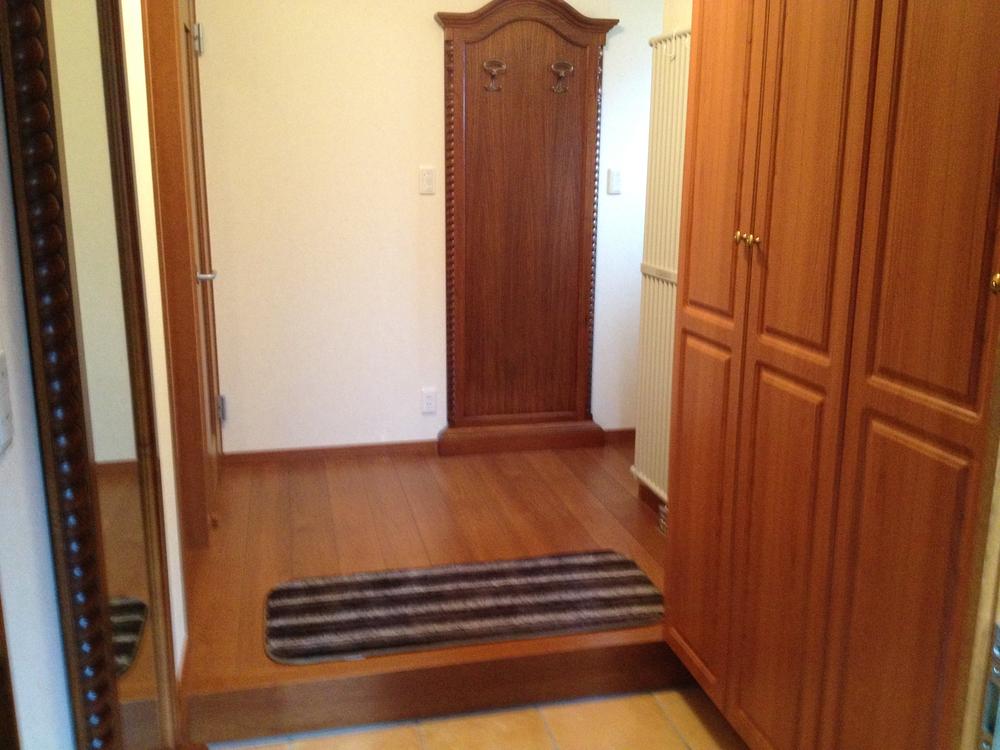 Entrance. Entrance ・ Storage is also spacious