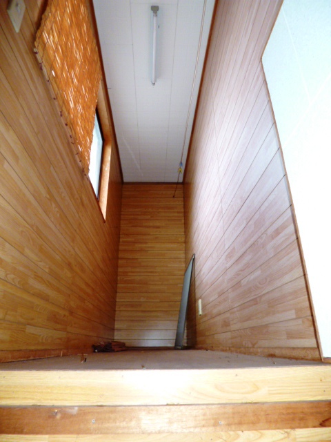 Receipt. How! Also it has a loft!