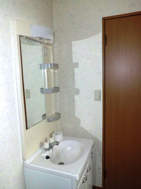 Washroom. Wash ・ Has become a dressing room was also independent space