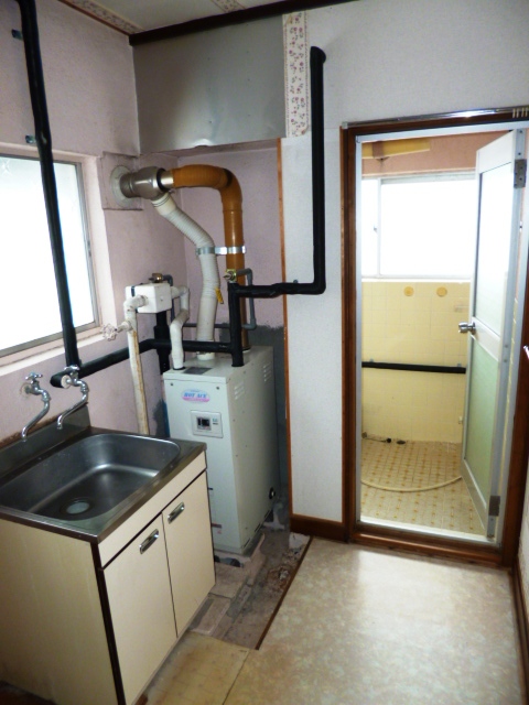 Washroom. Independent also dressing room, I will Jose also laundry