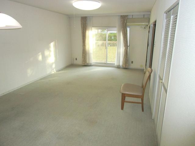 Living. Indoor (11 May 2013) Shooting