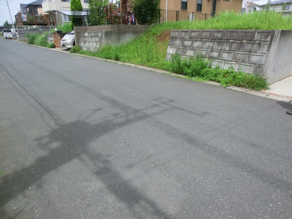 Local photos, including front road. Local (June 2013) Shooting