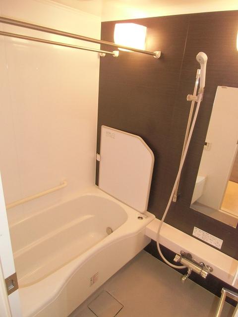 Bathroom. Room (August 2013) Shooting