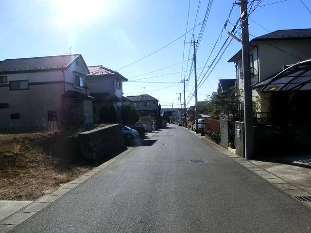 Local photos, including front road. Local (January 2013) Shooting