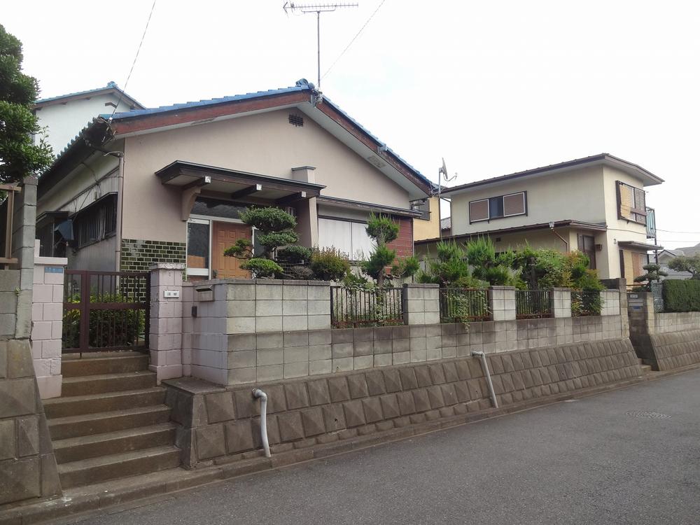 Local land photo. Vacant lot is my. 