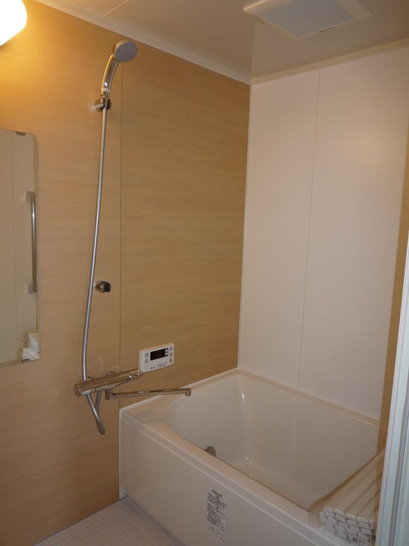 Bath. Cleanliness full Reheating function with unit bus