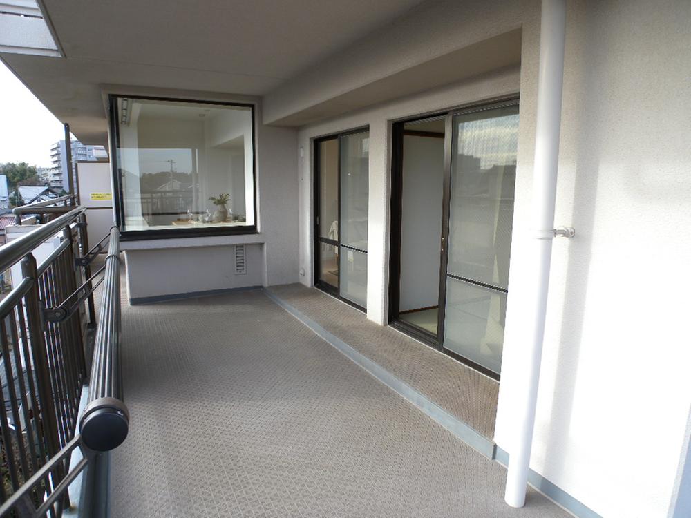 Balcony. Local (12 May 2013) Shooting