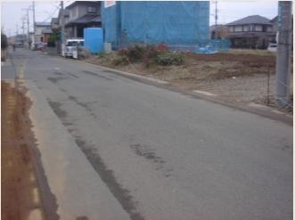 Local photos, including front road. Local (11 May 2011) Shooting