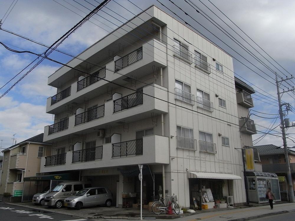 Local appearance photo