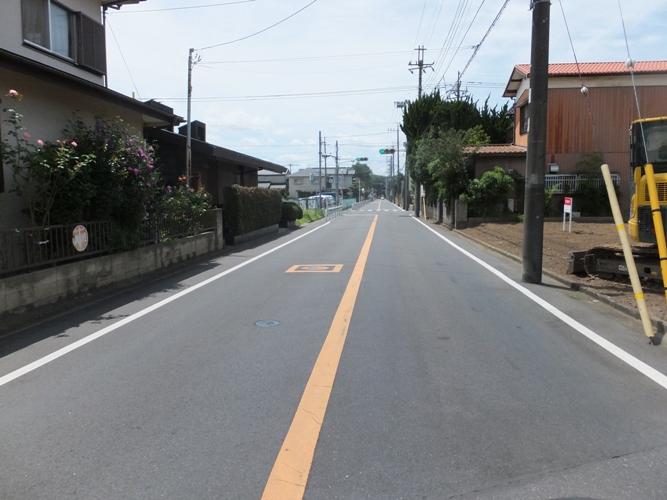 Local photos, including front road. Local (August 2013) Shooting