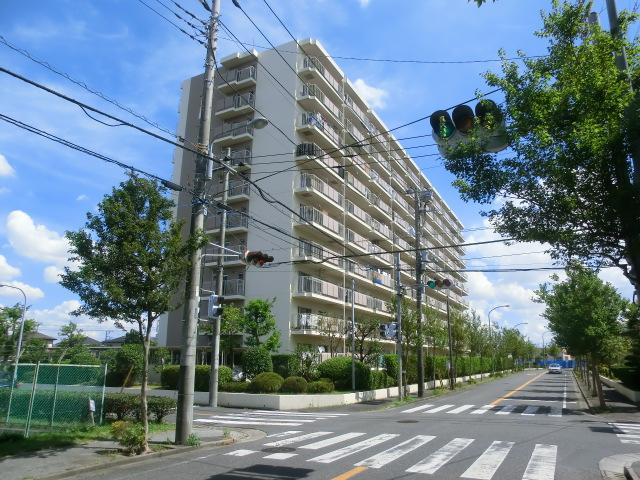 Local appearance photo. Local (September 2012) shooting