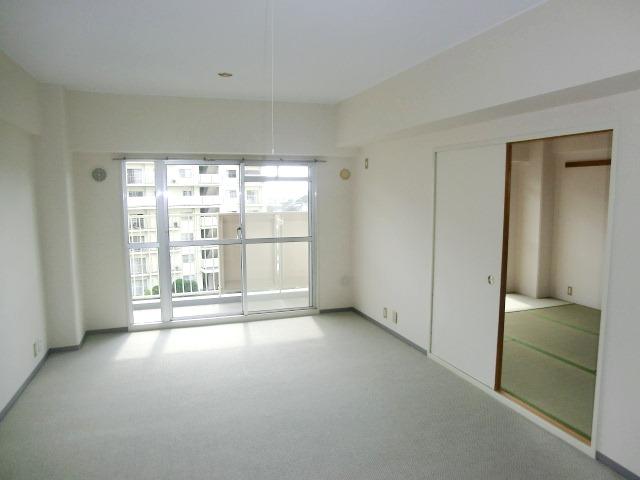 Living. Indoor (September 2012) shooting