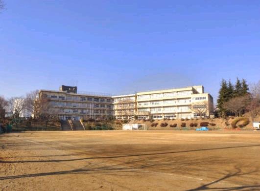 Junior high school. Abiko stand discouraged junior high school, "600m to