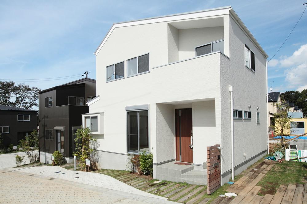 Building plan example (exterior photos). Example of construction (appearance)