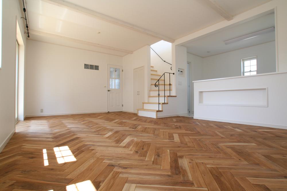 Building plan example (introspection photo). Interior example of European-style building wind