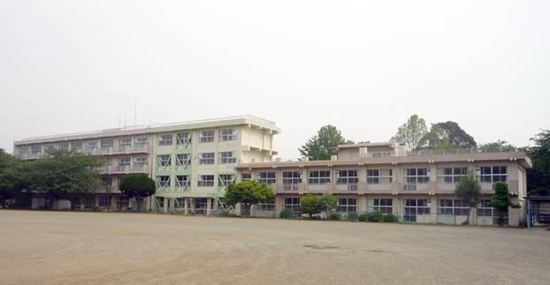 Junior high school. Hoshiguki 880m until junior high school